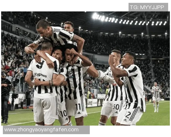 尤文图斯与巴塞罗那对决主场归属分析与历史交锋回顾