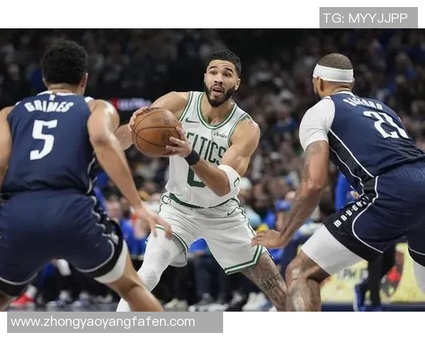 独行侠与绿军激战正酣谁能在季后赛中笑到最后 独行侠与绿军激战正酣谁能在季后赛中笑到最后